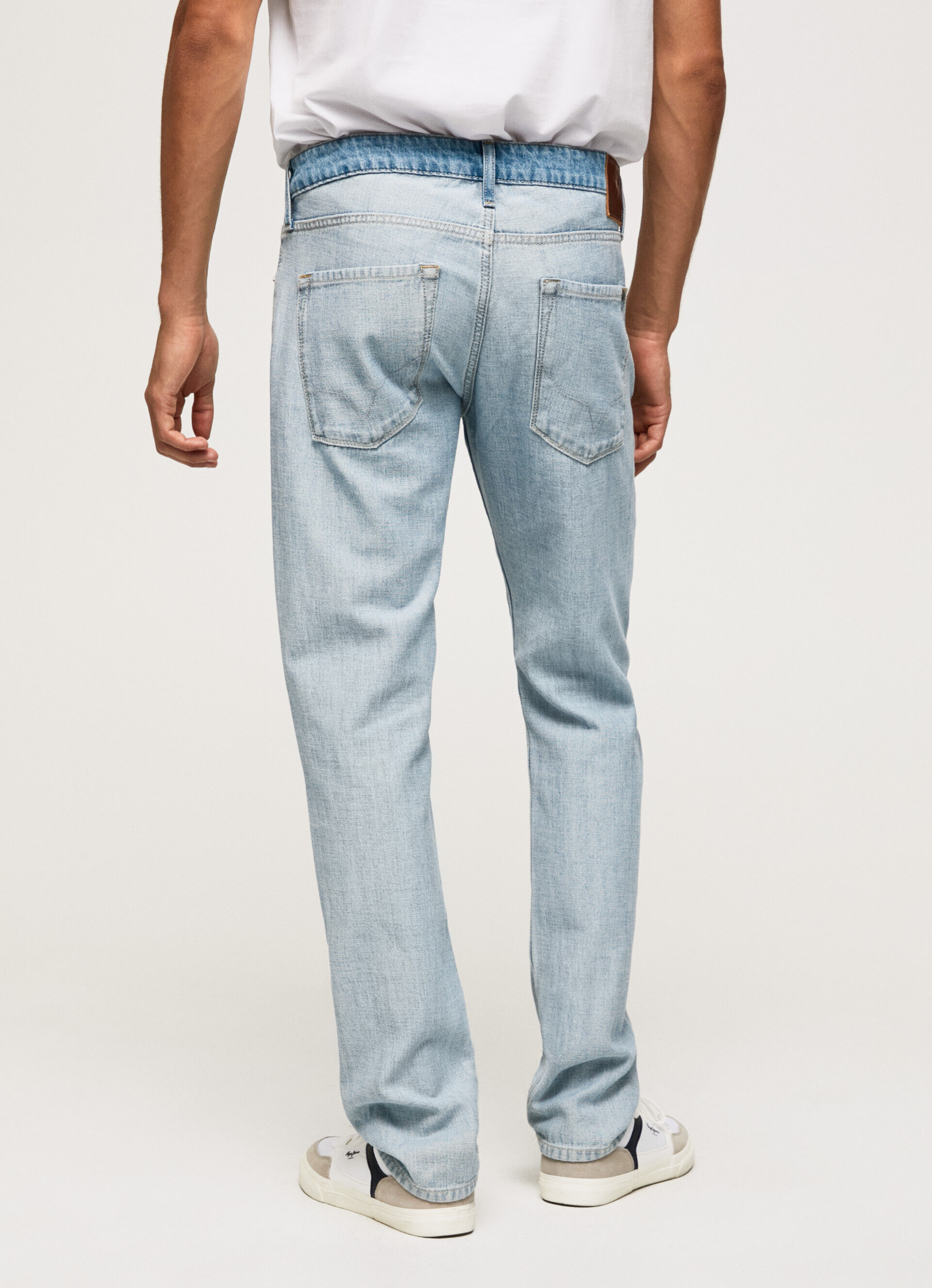 JEAN CASEY FIT E CORTE REGULAR - jeans