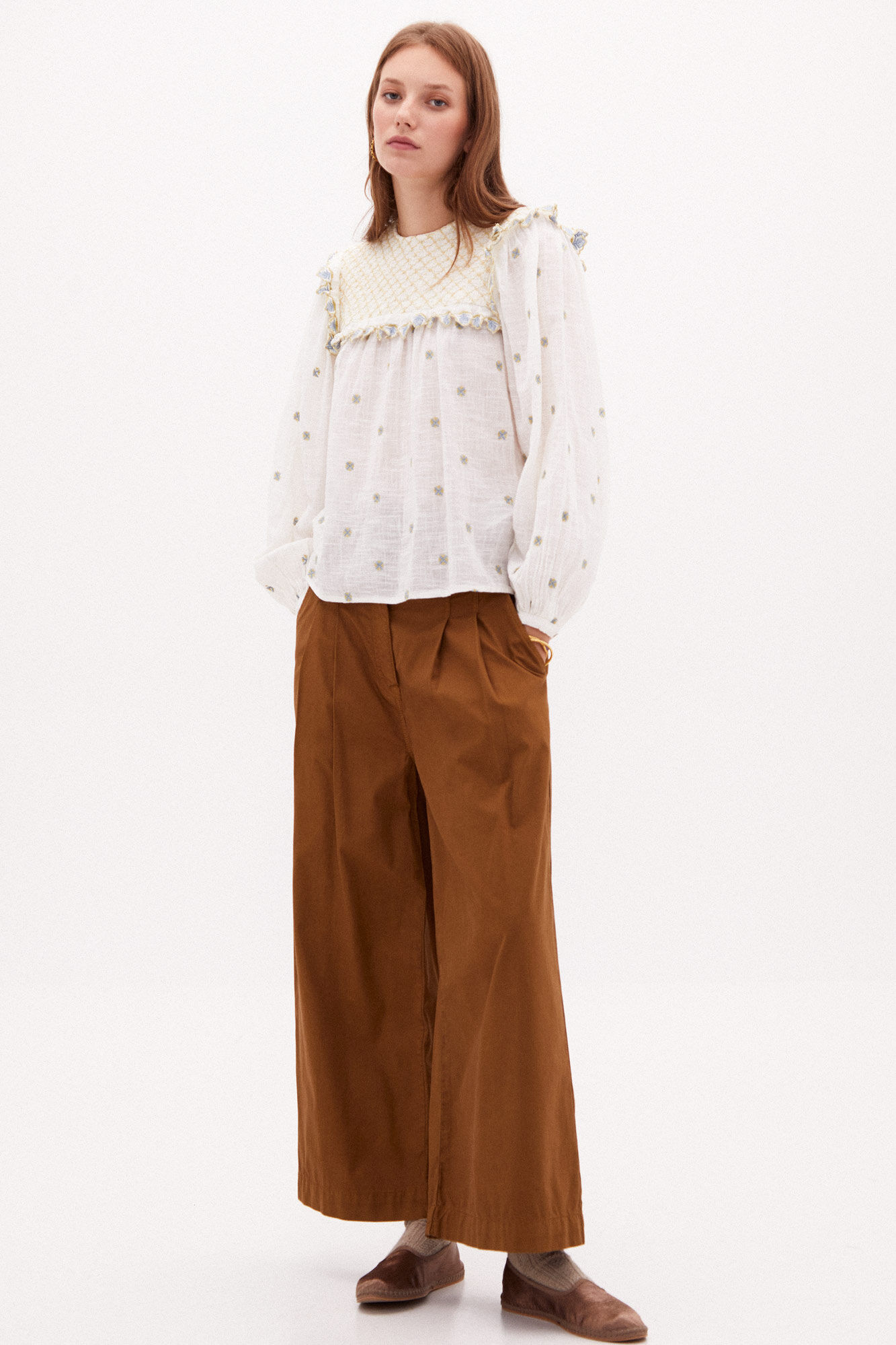 Calça jeans Jane de perna larga com costura - Marrom