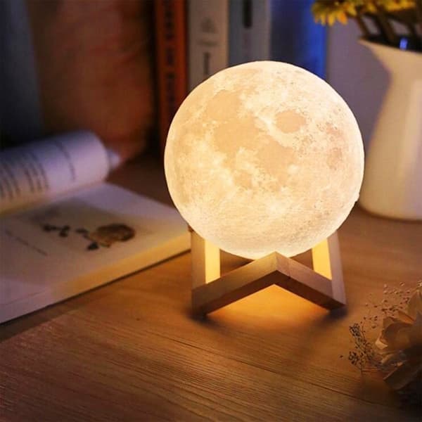 Lampe - Moon Lamp / Månelampe - 8cm - Justerbar farge