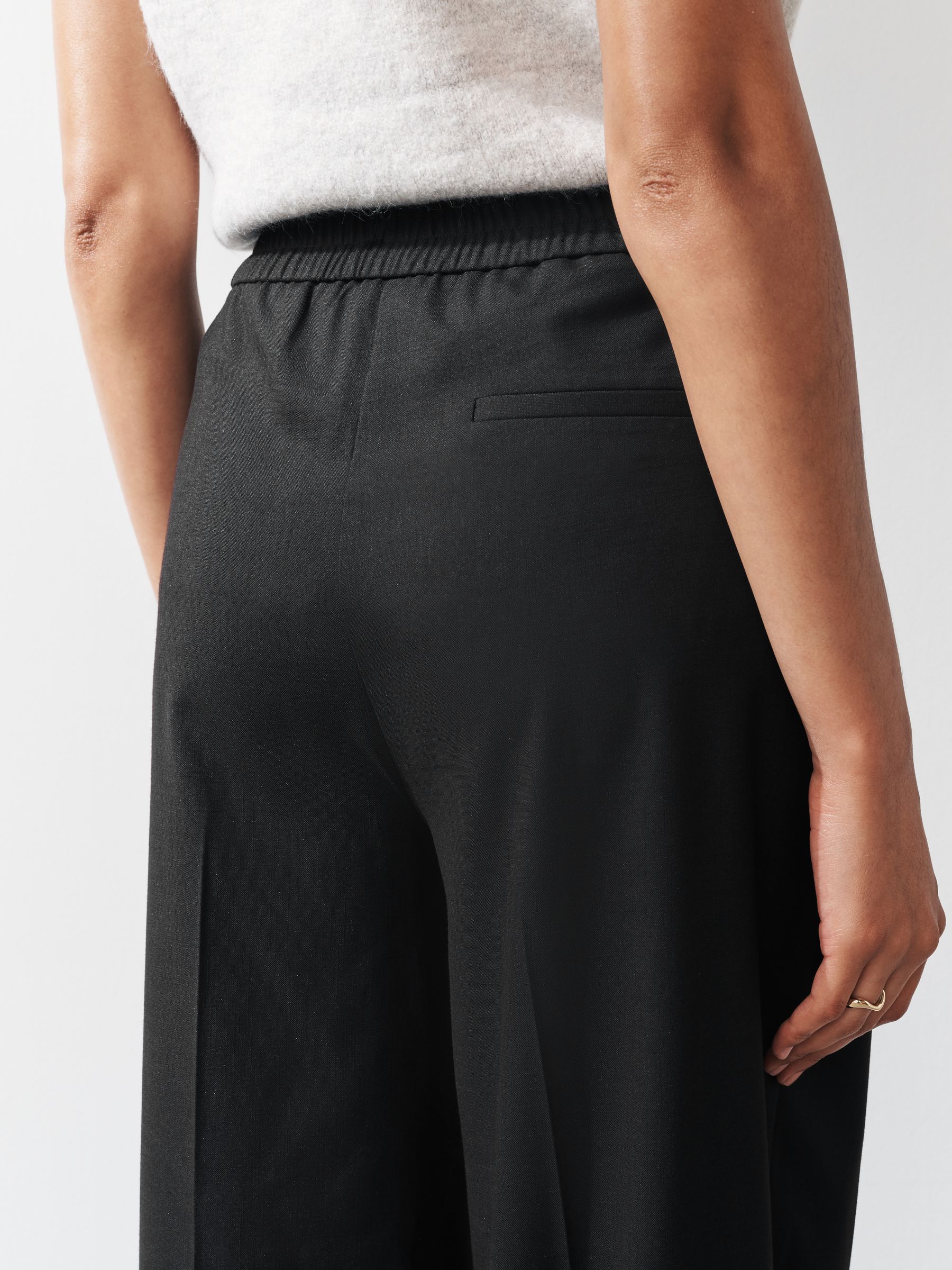 Zwart - Pleated Front Straight Leg Trousers