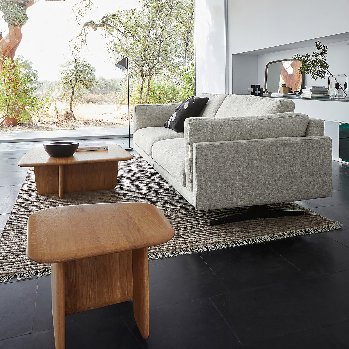 AM.PM<br>Mesa de centro em carvalho maciço, modelo pequeno, Iloss