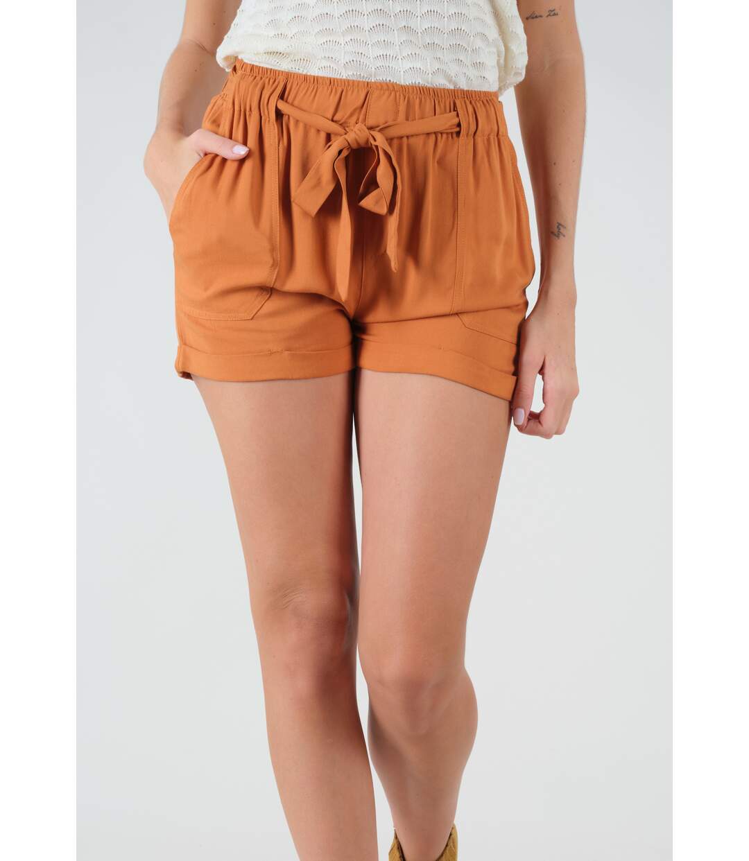Short fluide avec poches plaquées MERIDA