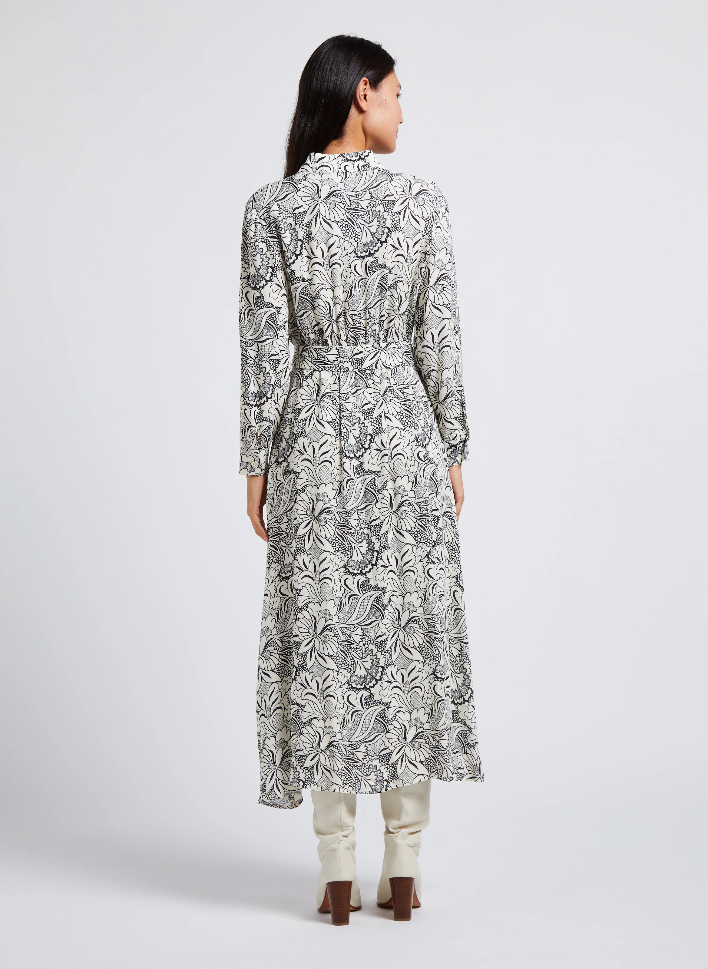 KLENIA - Robe chemise longue imprimée en crêpe| Noir