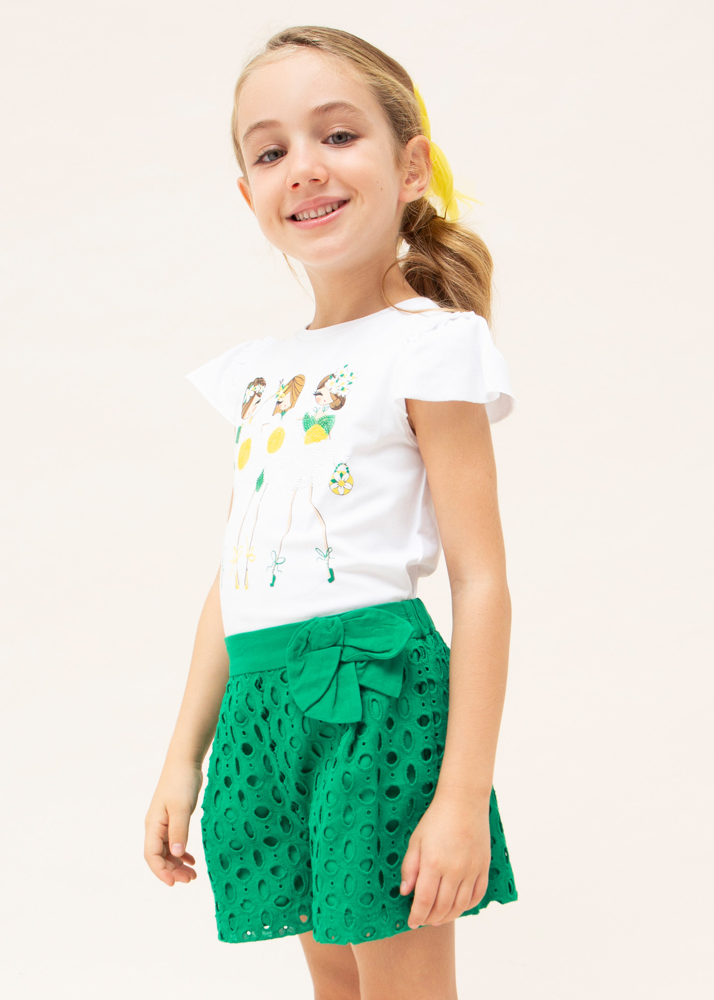 shorts perfurados para meninas
