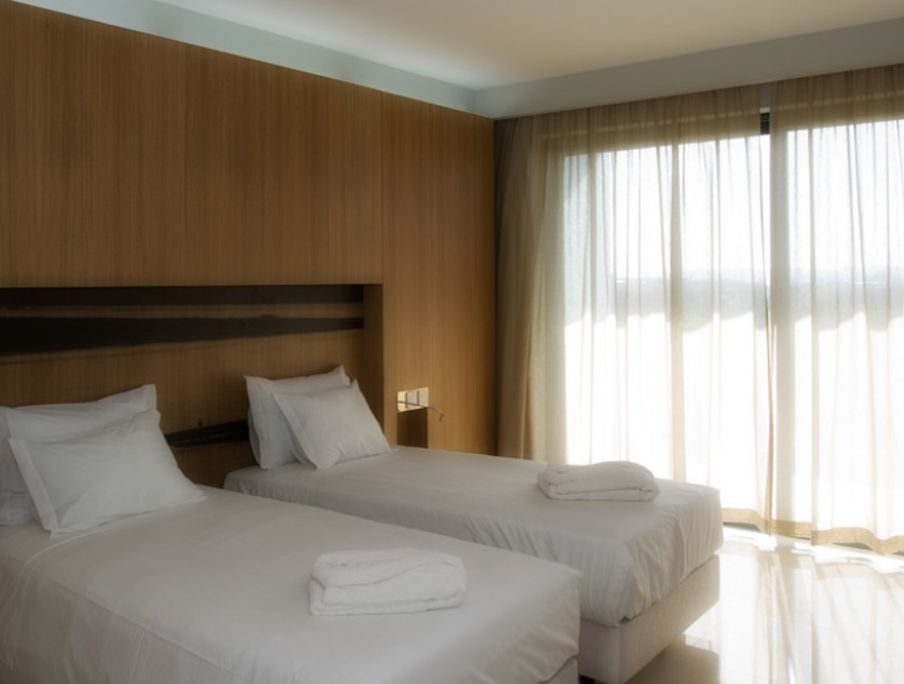 Fly & Go Aqua Hotel Riverside Logies en ontbijt - Aparthotel