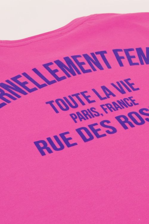 Roze T-shirt ''Éternellement femme''