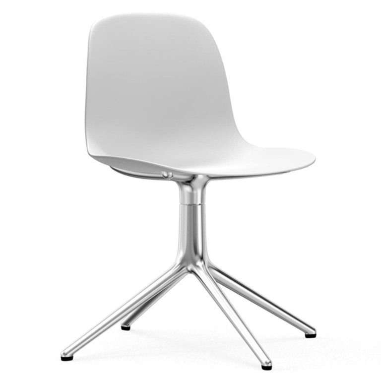 Normann Copenhagen Form Chair Swivel stoel met aluminium onderstel, wit