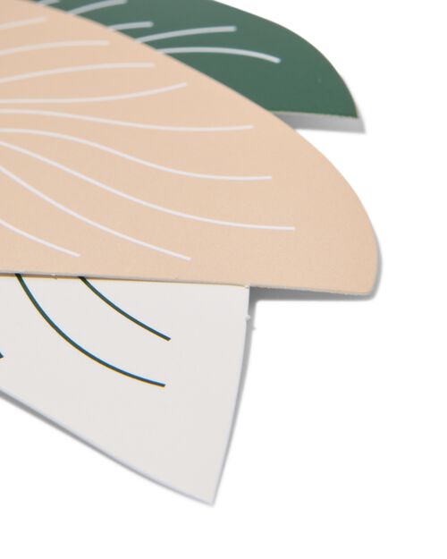 12 étiquettes cadeaux en carton 9cm feuilles