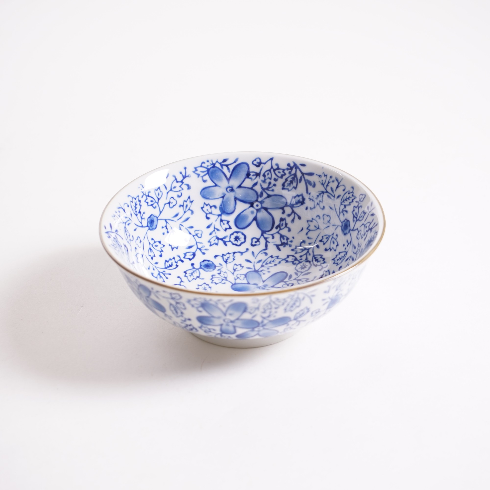 Suppenschale 'Blumenmuster', weiß-blau, Ø 15,5 cm, H 6,5 cm von fischer's lagerhaus