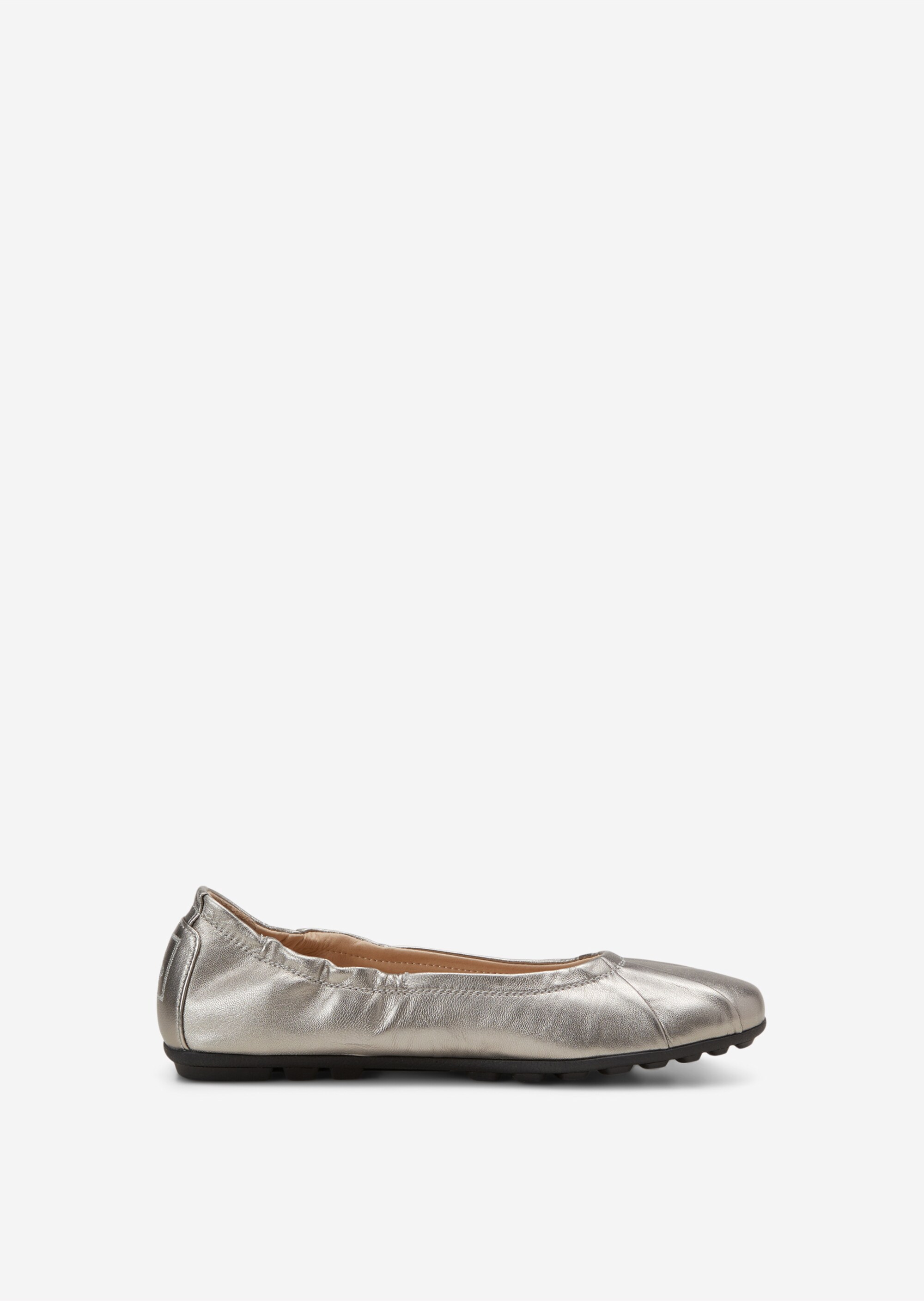 Ballerina aus edlem Kalbleder