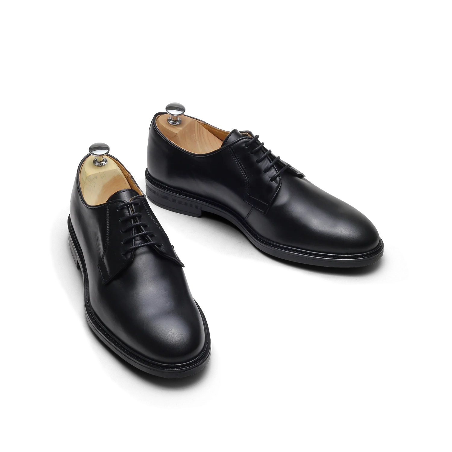 Doucan-Derby en cuir noir