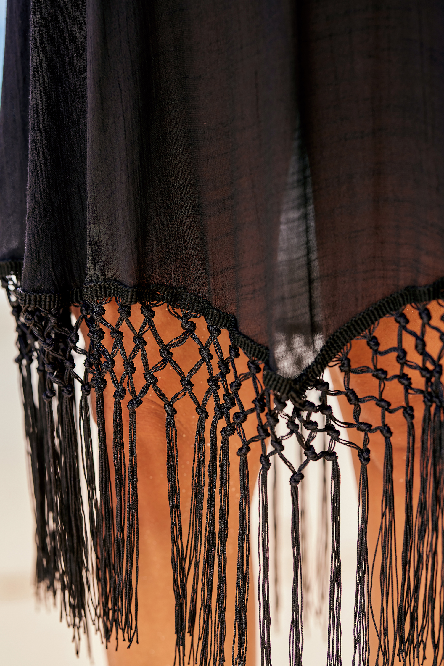 Robe cover up midi à col licou et franges noir