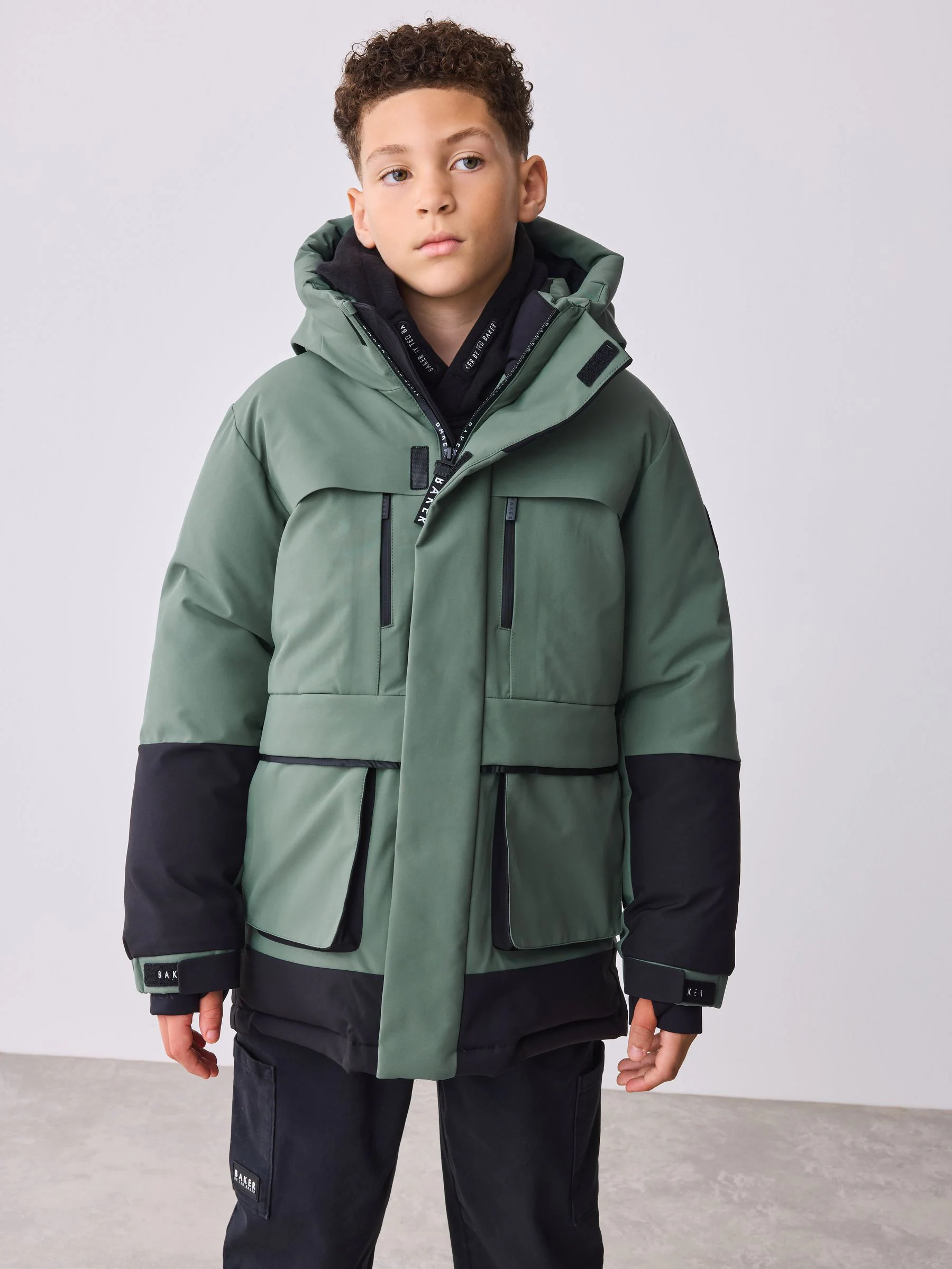 Saliegroen/zwart - Baker by Ted Baker regenbestendige colourblockparka