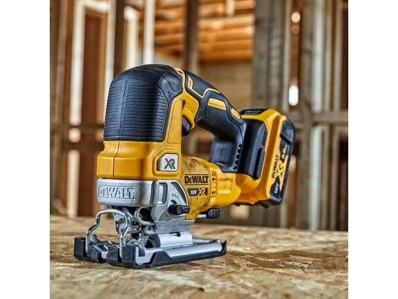 DeWALT - Stiksav - ledningfri - intet batteri - 18 V - SOLO