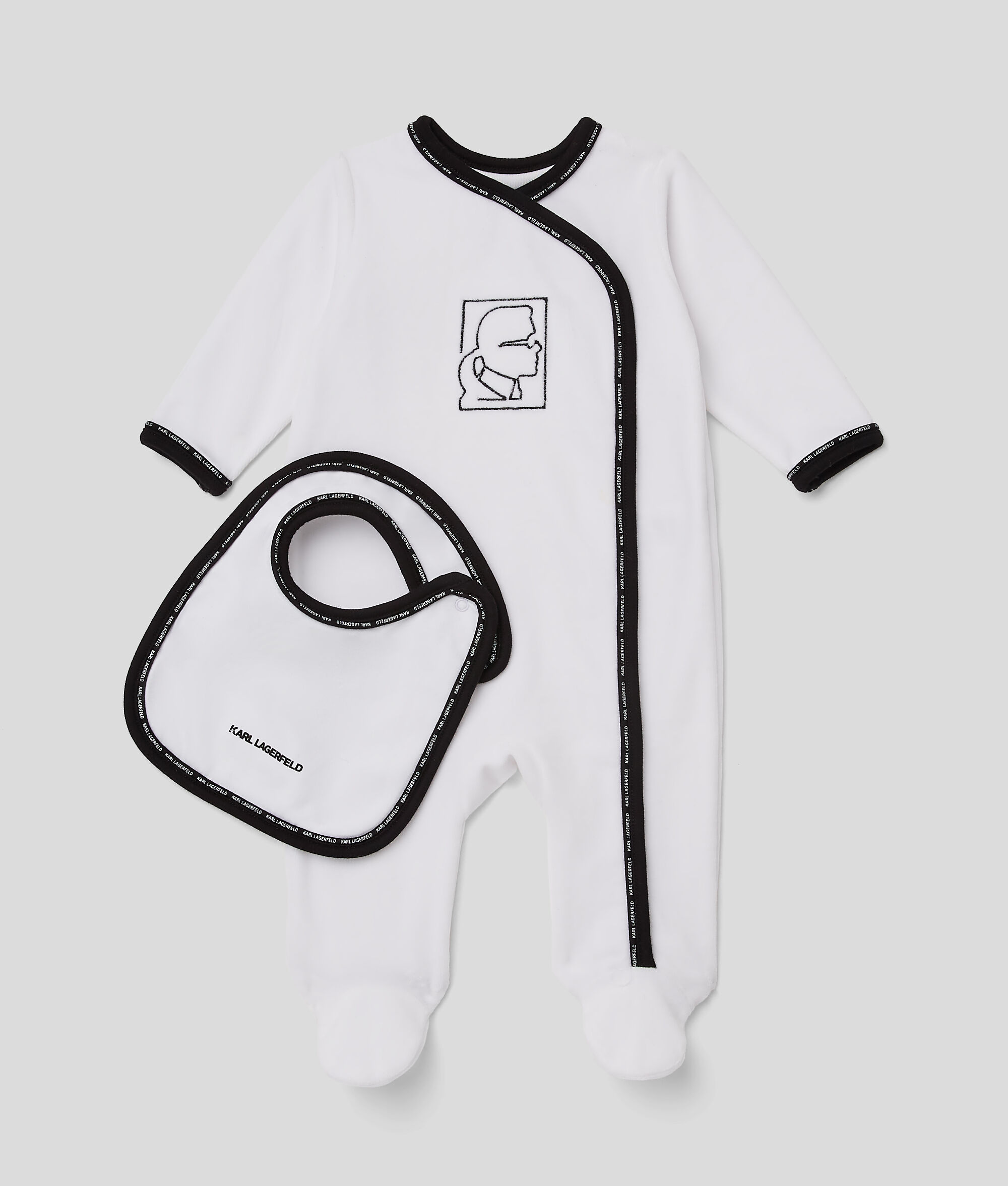 Pyjama Karl avec bavoir bébé