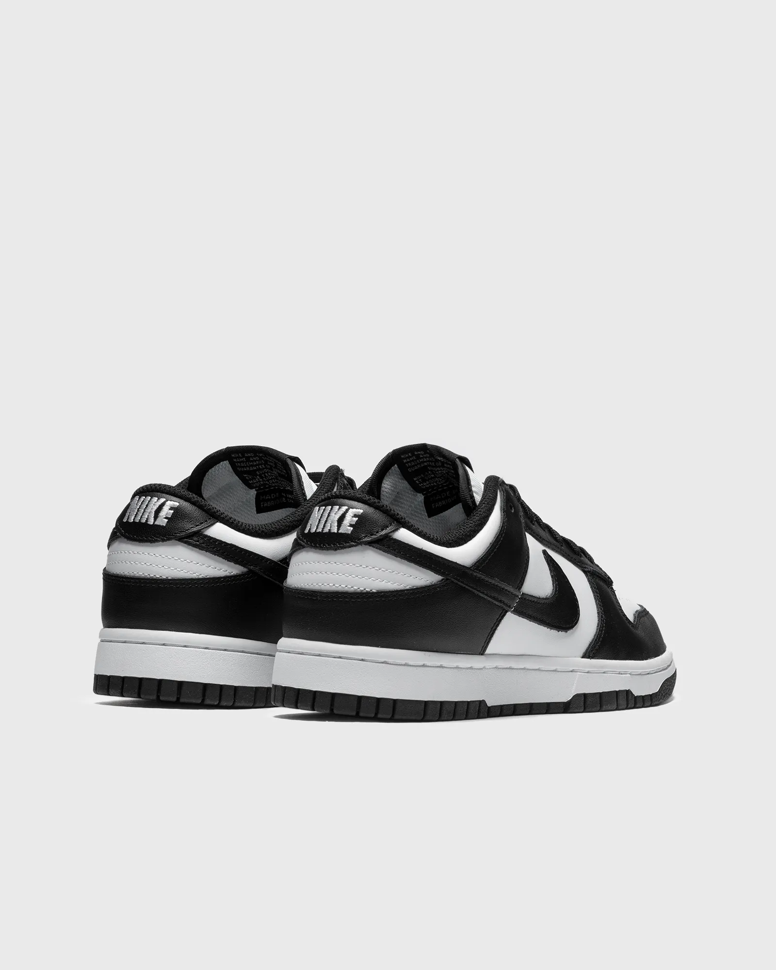 Nike WMNS Dunk Low 