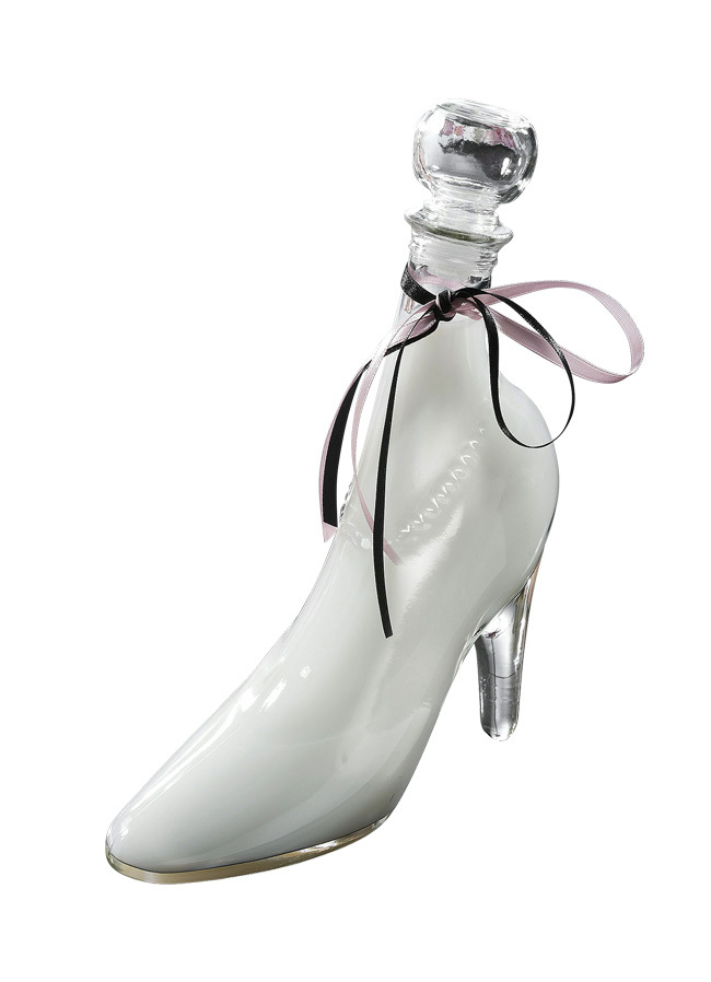 Badeschaum in gläsernen Pumps