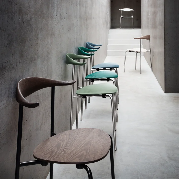 Carl Hansen - CH88T, Buche klar lackiert / Gestell schwarz