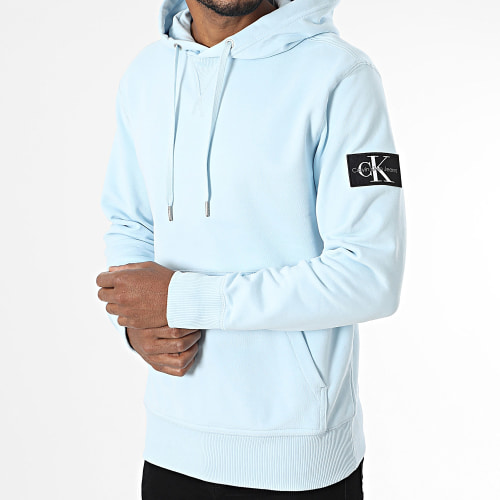 Sweat Capuche Badge 3430 Bleu Clair