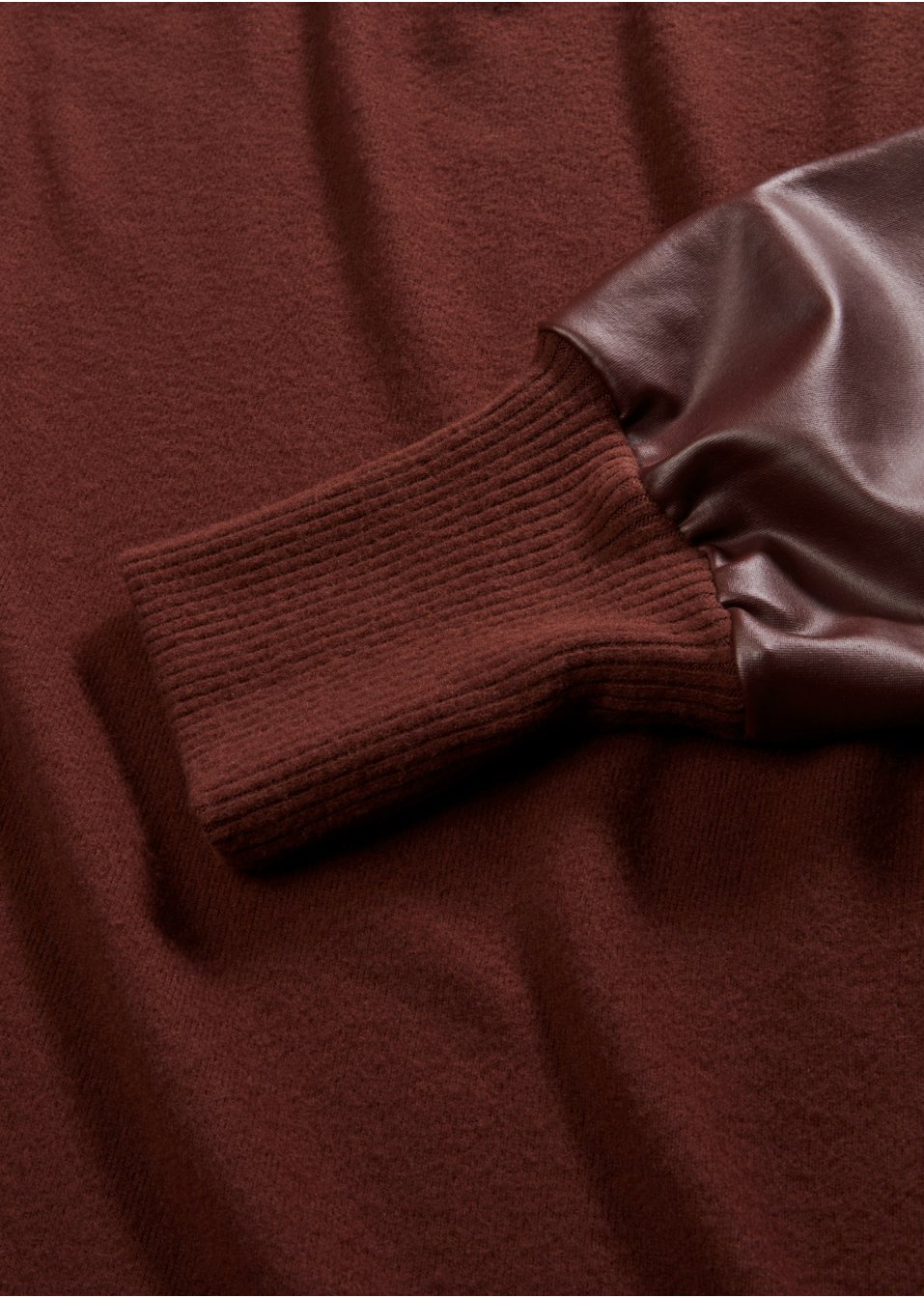 T-shirt en maille avec empiècement manches
