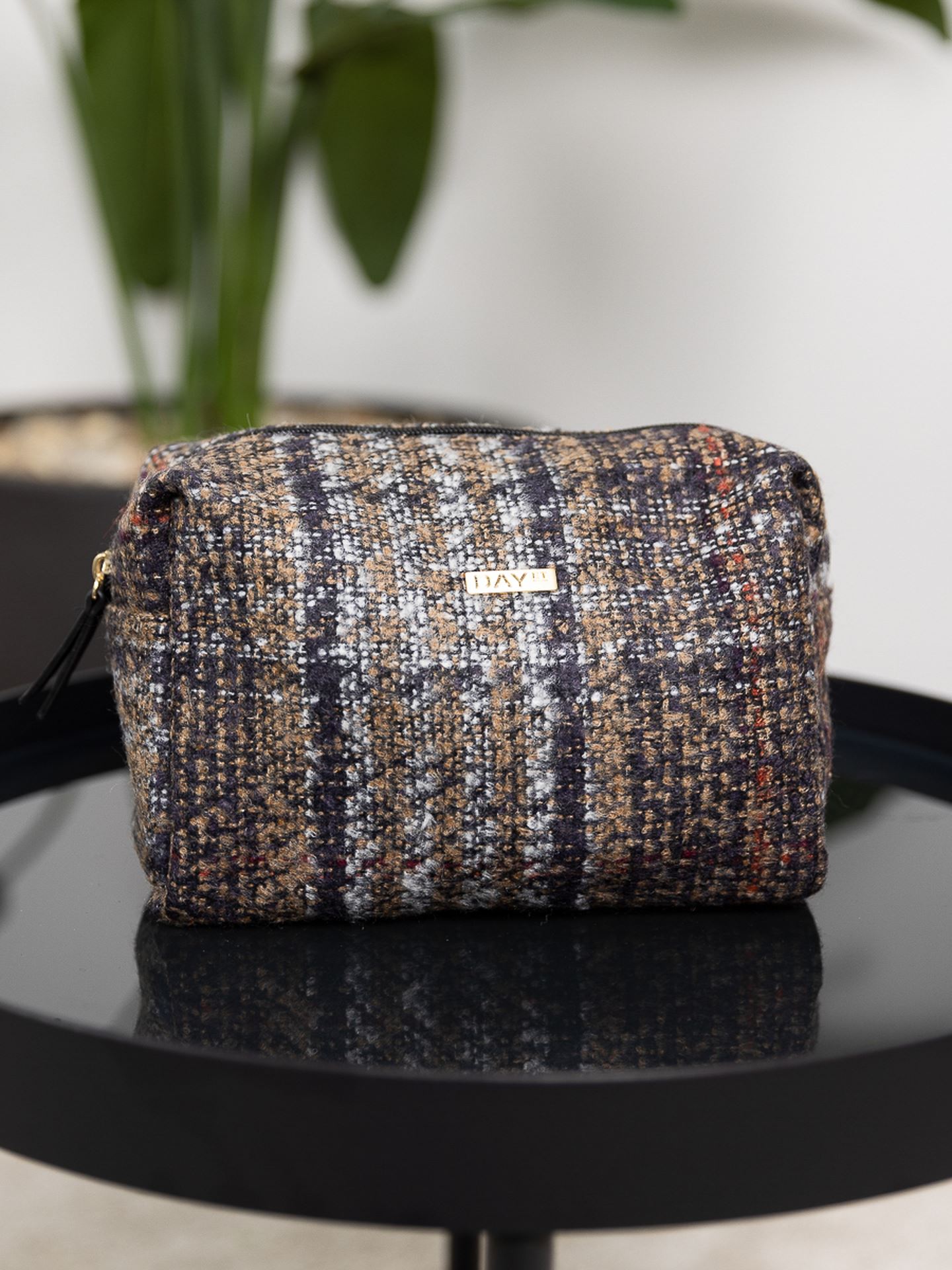 Woolen Check Beauty