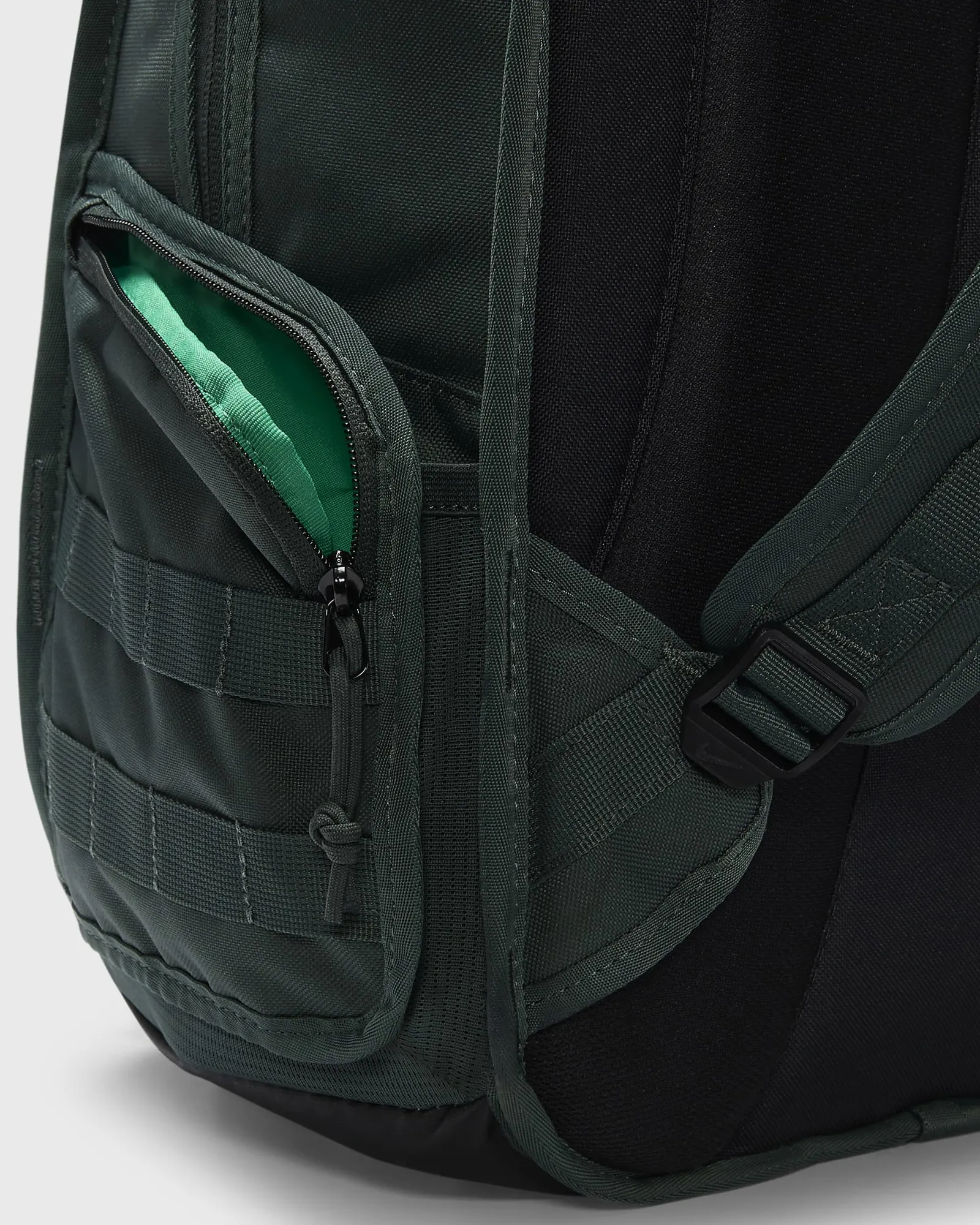 Mochila Nike Sportswear RPM (26L)