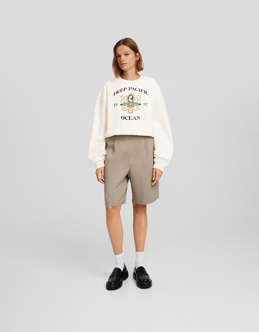 Moletom oversized bordado