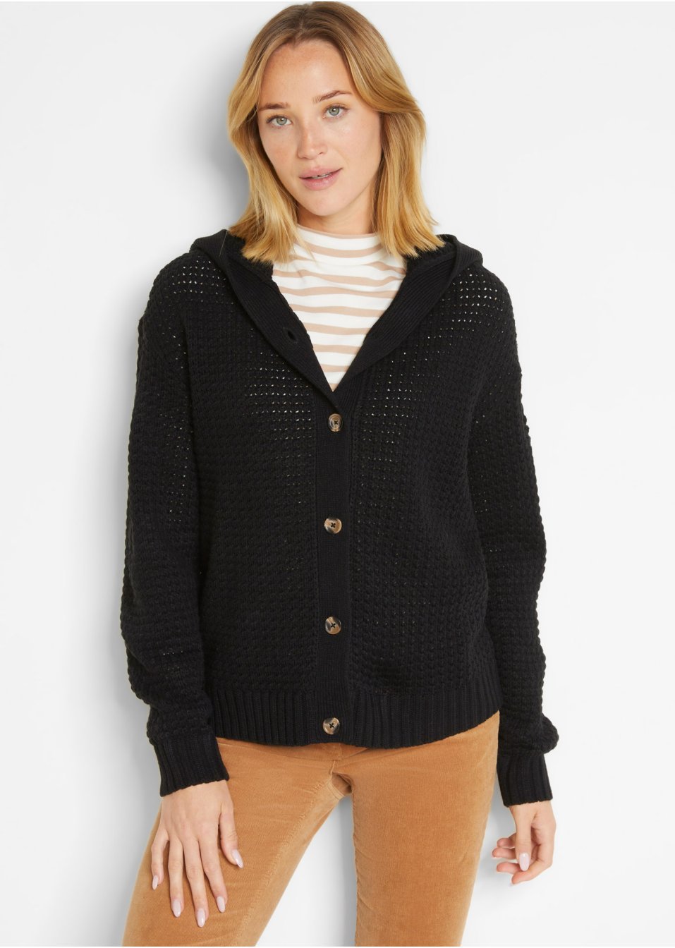 Veste en maille à gros boutons et capuche