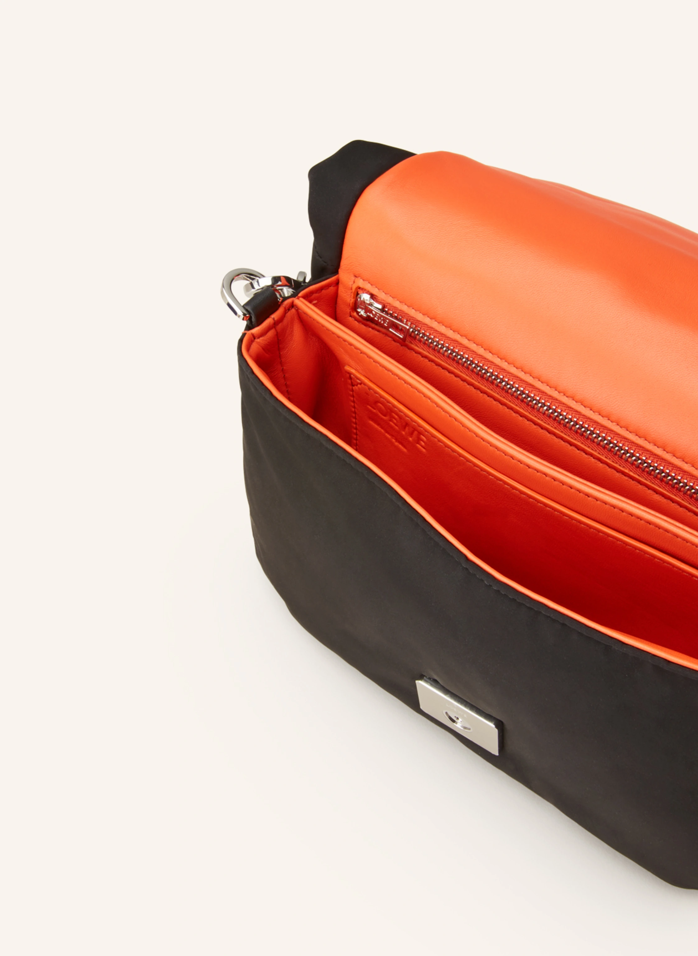 LOEWE Umhängetasche PUFFER GOYA
