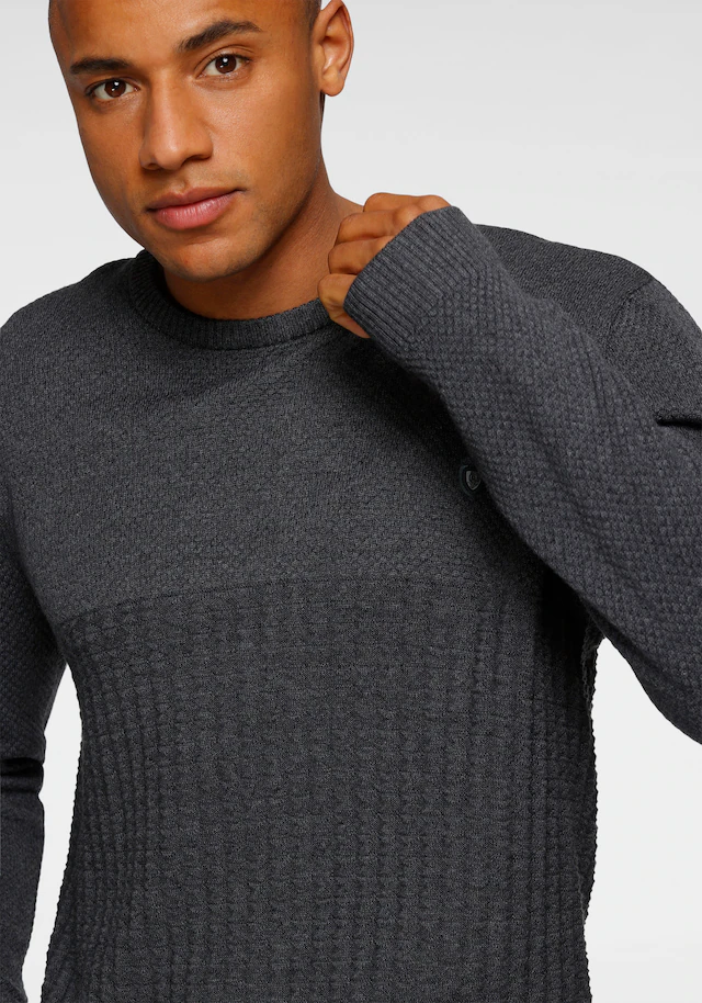 Bruno Banani Strickpullover , mit modischer Struktur