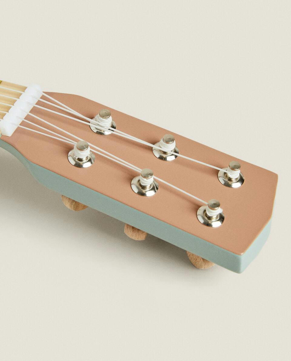 GUITARRA DE MADEIRA
