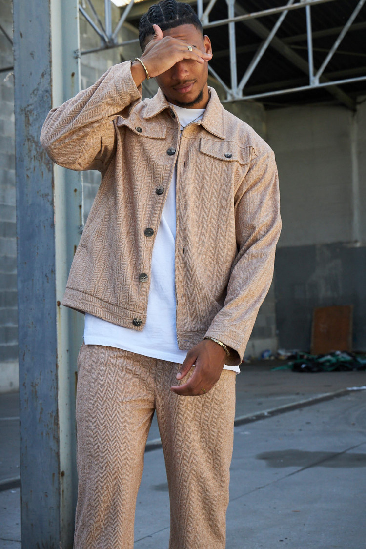 Ensemble 2 pièces chemise + pantalon beige à chevrons