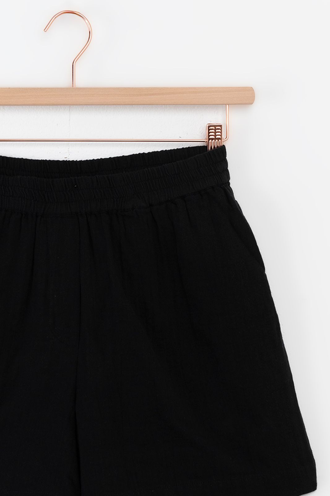 Zwarte mousseline shorts