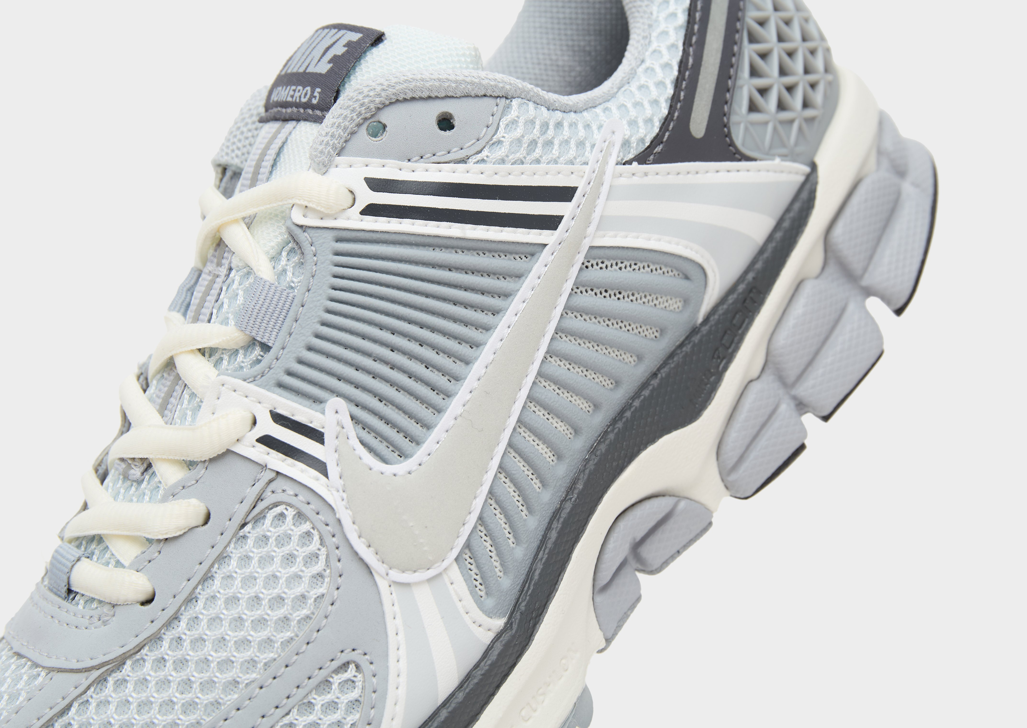 Nike Zoom Vomero 5 Women's