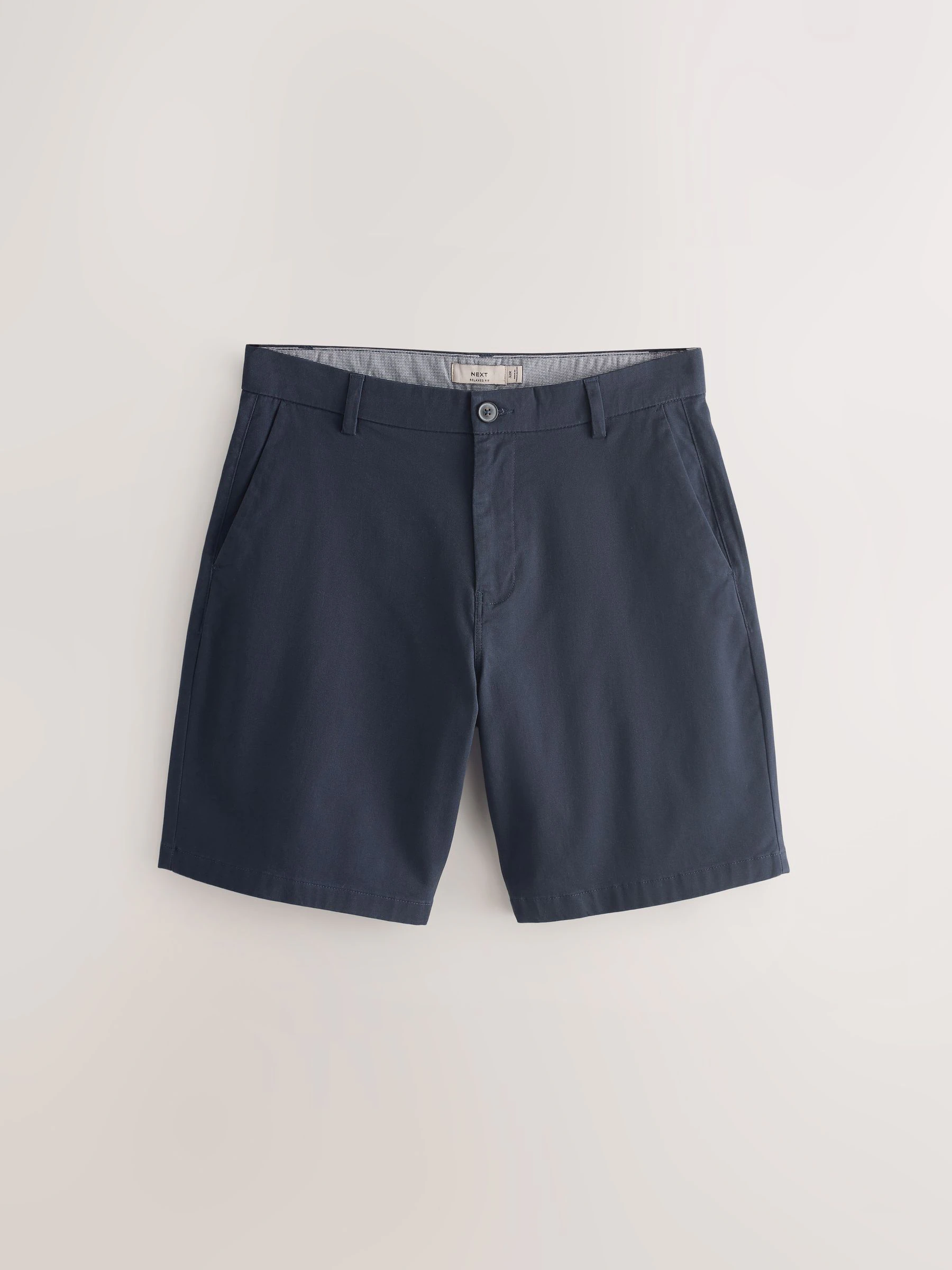 Marineblauw/kiezelkleurig - Ruimvallende pasvorm. - Set van 2 chinoshorts met stretch