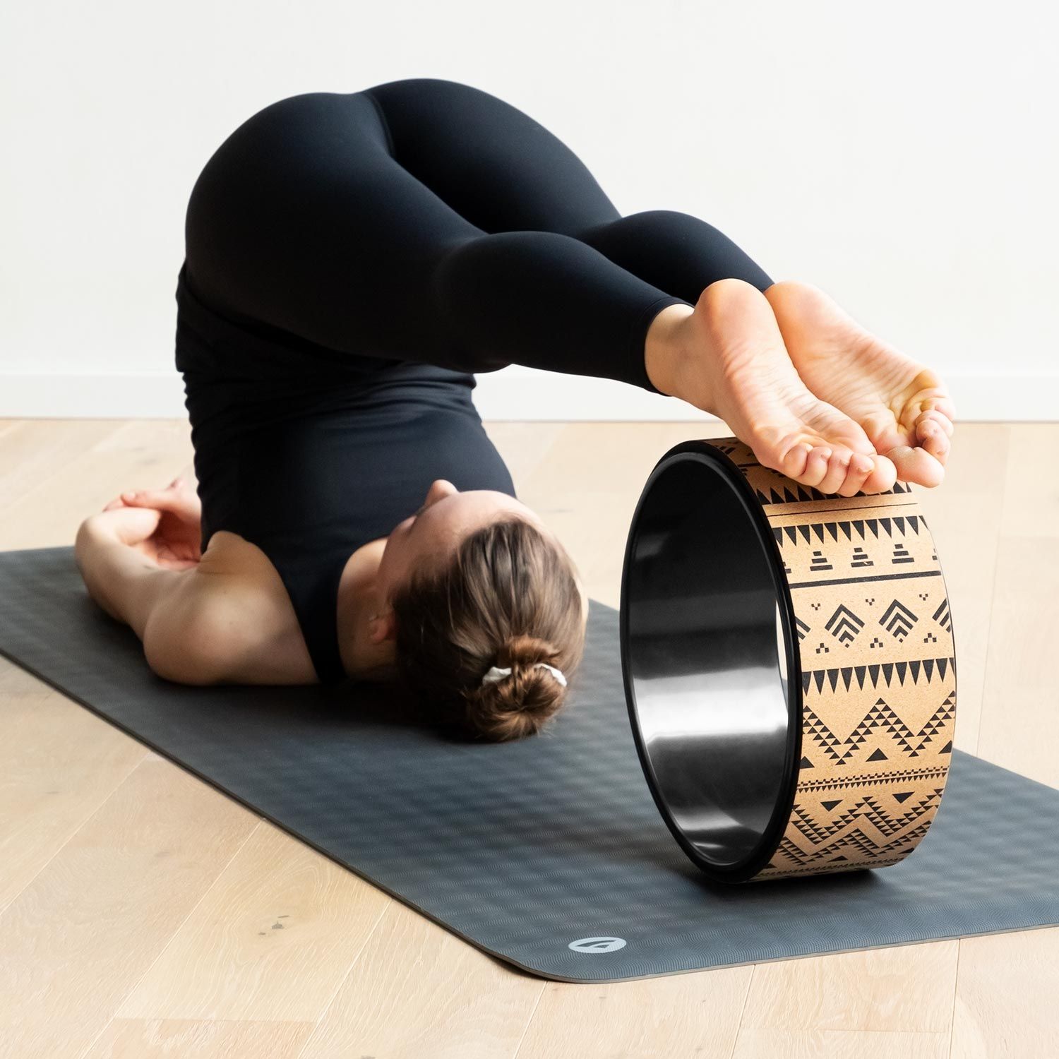 bodhi Yoga Wheel SAMSARA Kork, Kork mit Print Ethno, schwarz