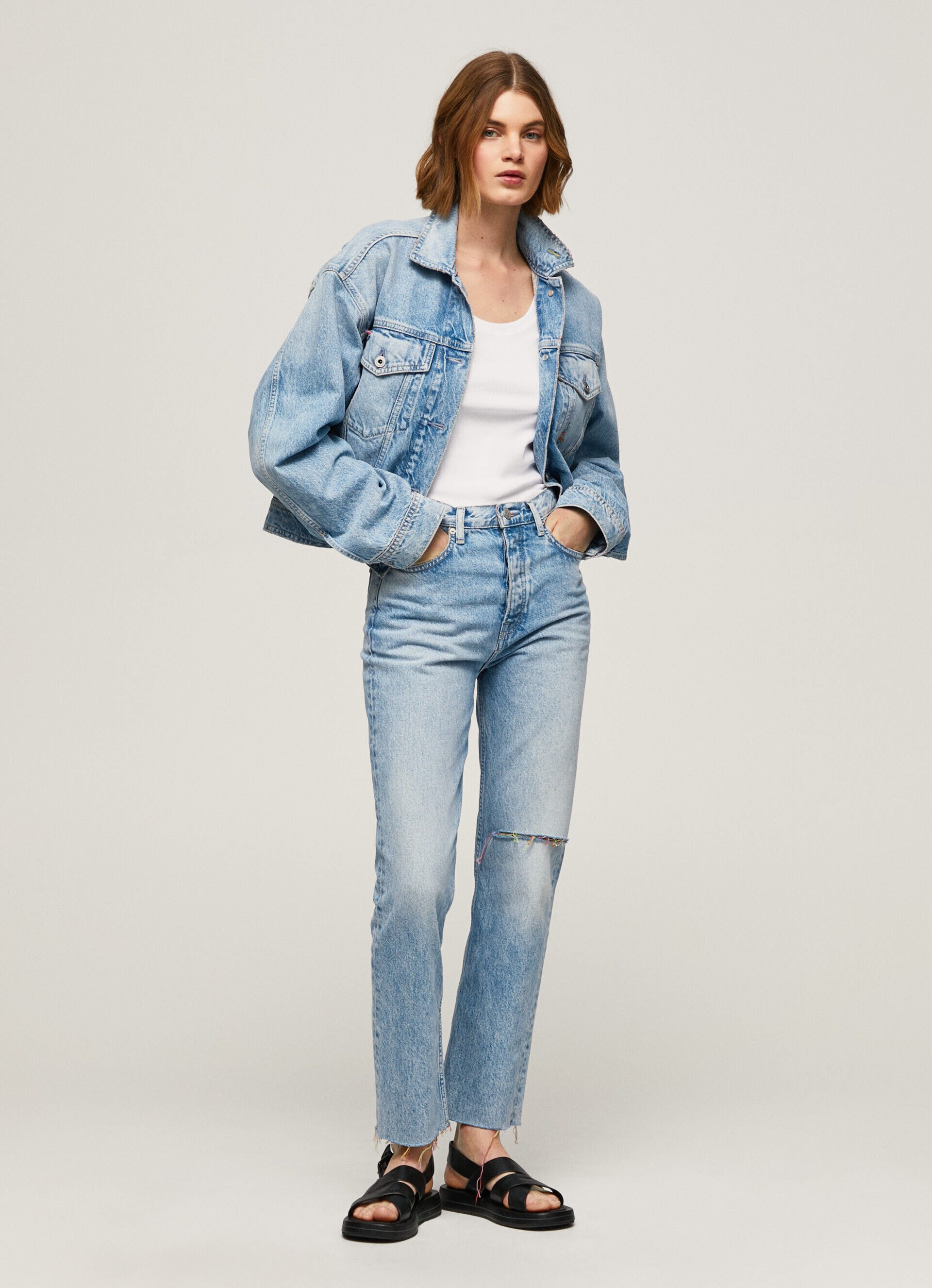Jaqueta jeans com detalhes rasgados - jeans