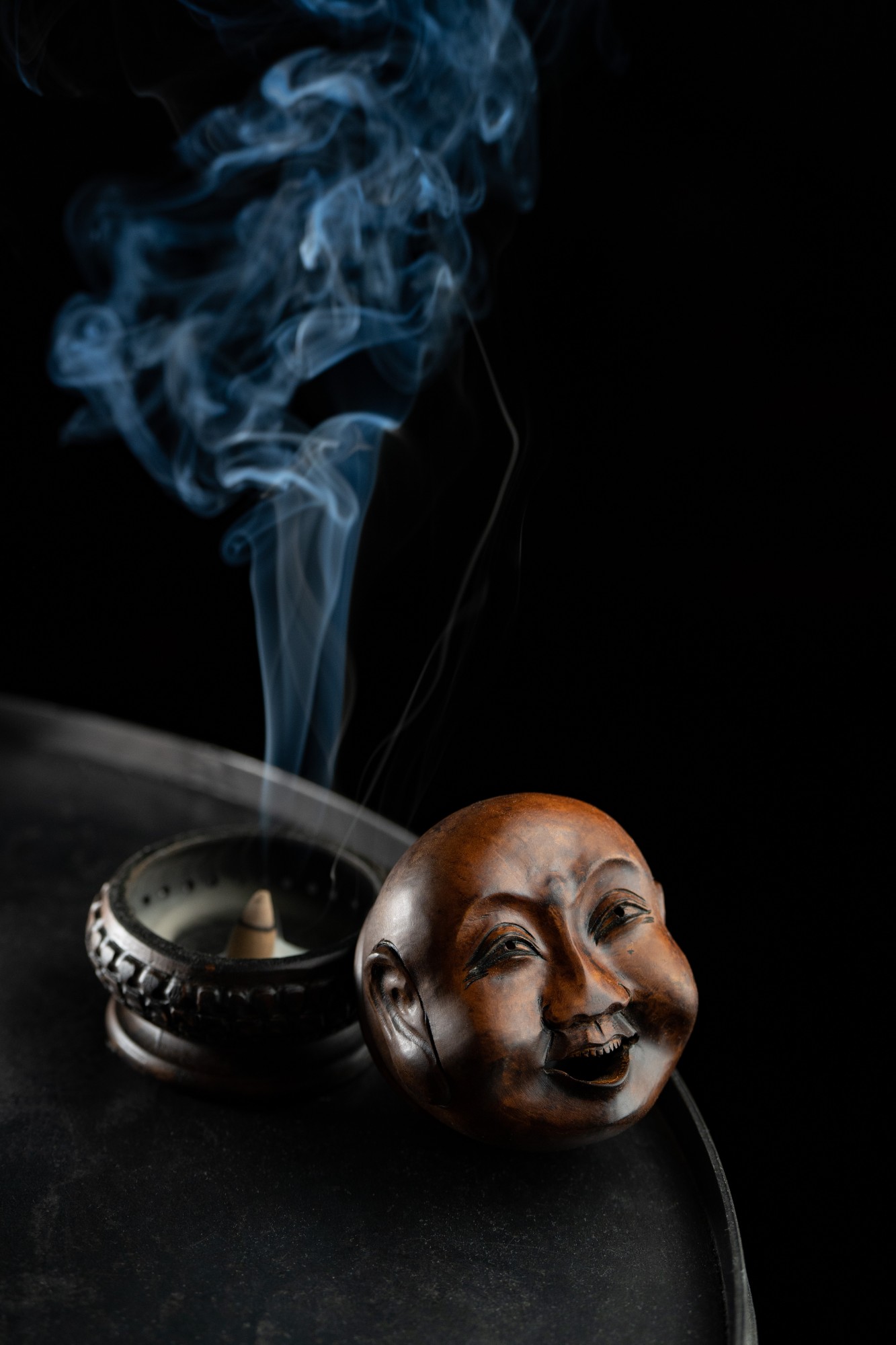 Räucherkegel-Halter 'Buddha', Holz, B 10 cm, H 10 cm, T 11 cm von fischer's lagerhaus