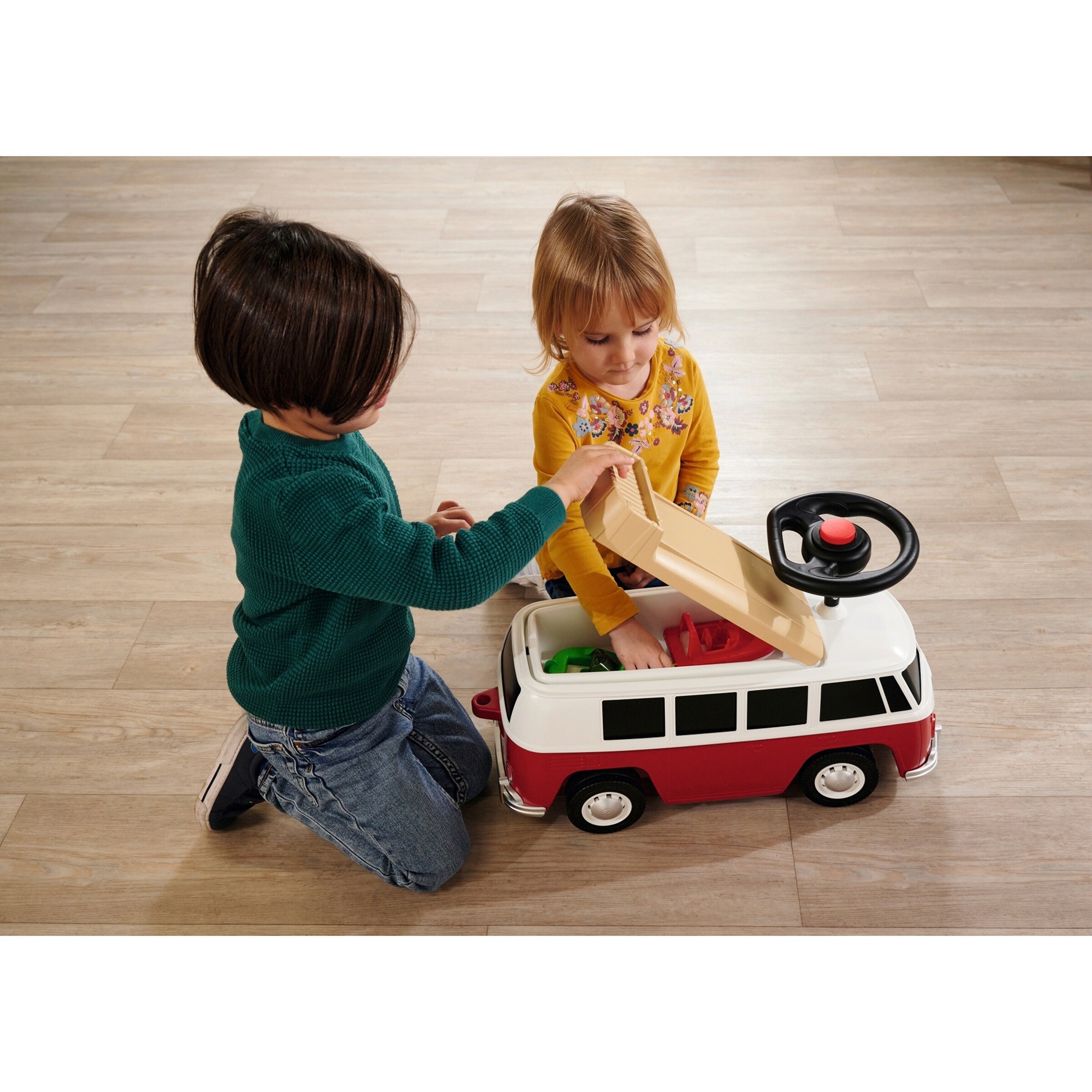 BIG Rutscher Baby VW T1 rot/weiß
