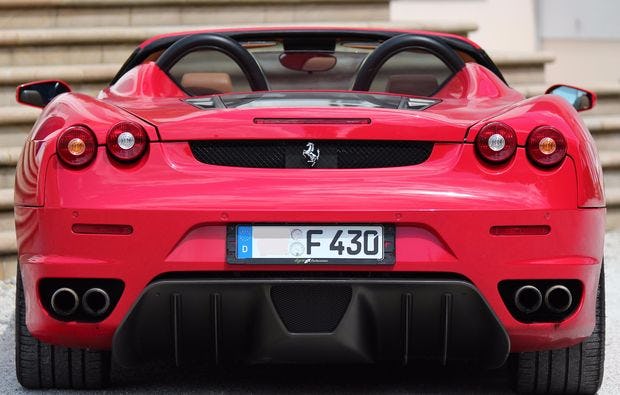 Ferrari F430 selber fahren in Garbsen als Geschenk