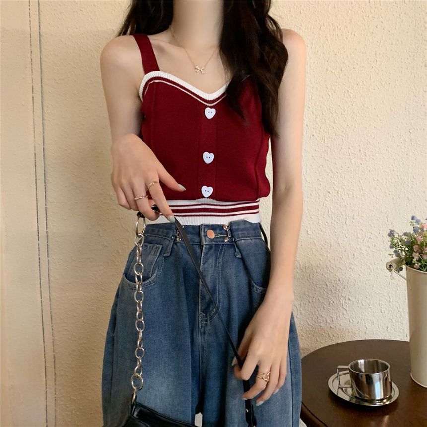Allinya - Tweekleurige crop top met hartvormige knoopjes