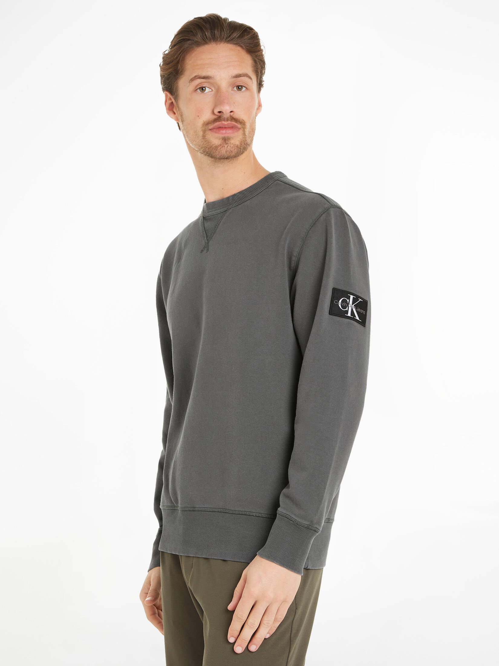 CALVIN KLEIN JEANS| Herren Sweatshirt WASHED BADGE CREW NECK