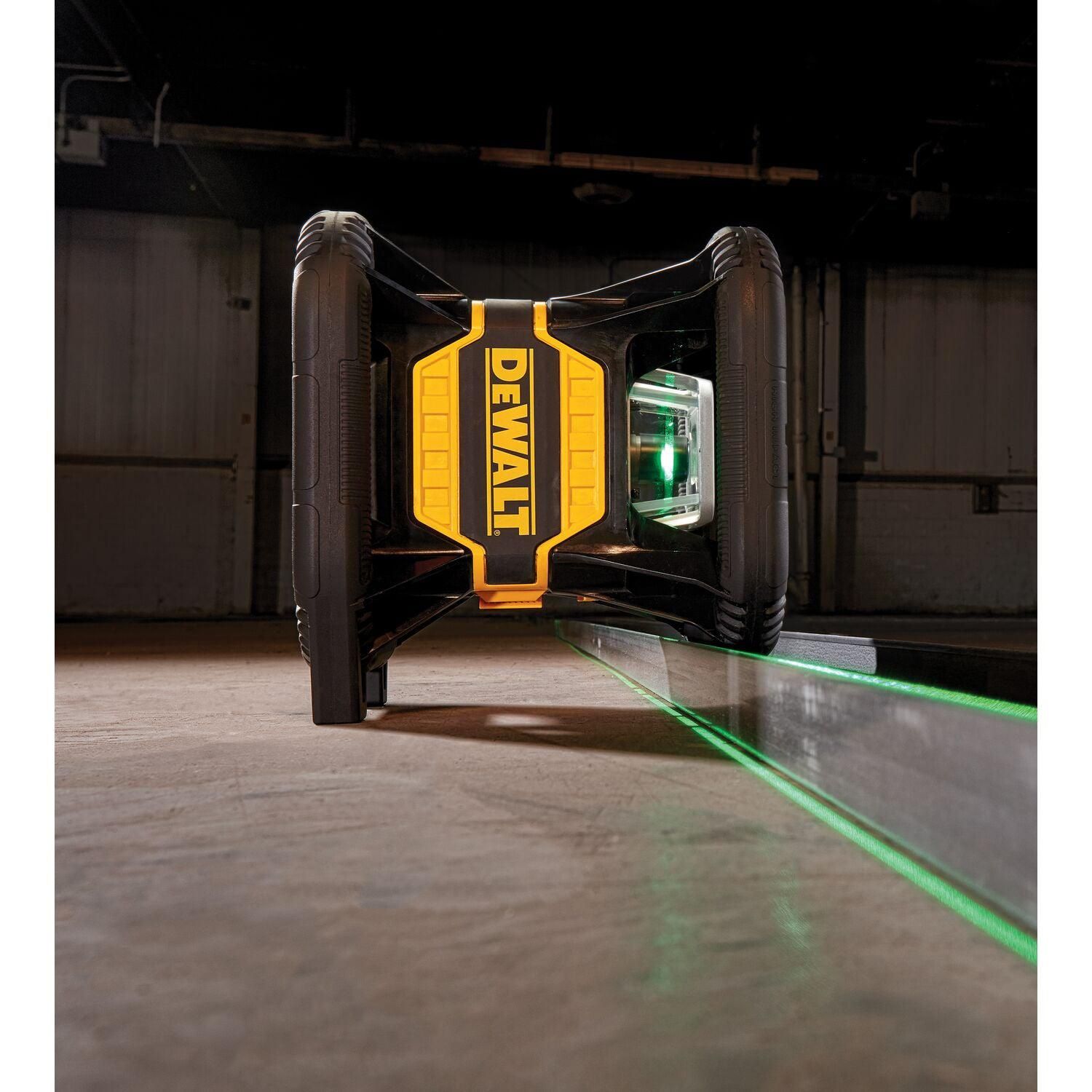 DeWALT DCE080D1GS-SET Roterende laser BT 18V XR   statief DE0736   meetlat DE0737