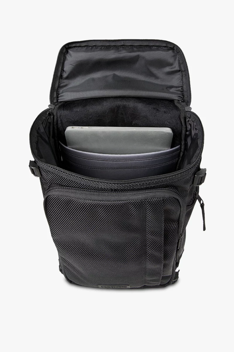 Eastpak Tecum Top CNNCT 23 L Rucksack