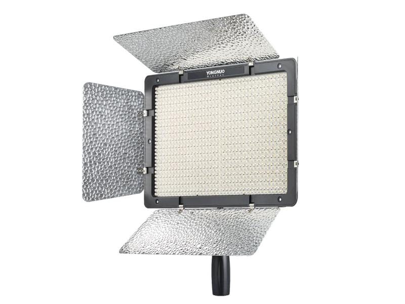 Yongnuo Dauerlicht YN1200 LED-Lichtquelle, die über einen integrierten Griff in der Hand gehalten werden kann