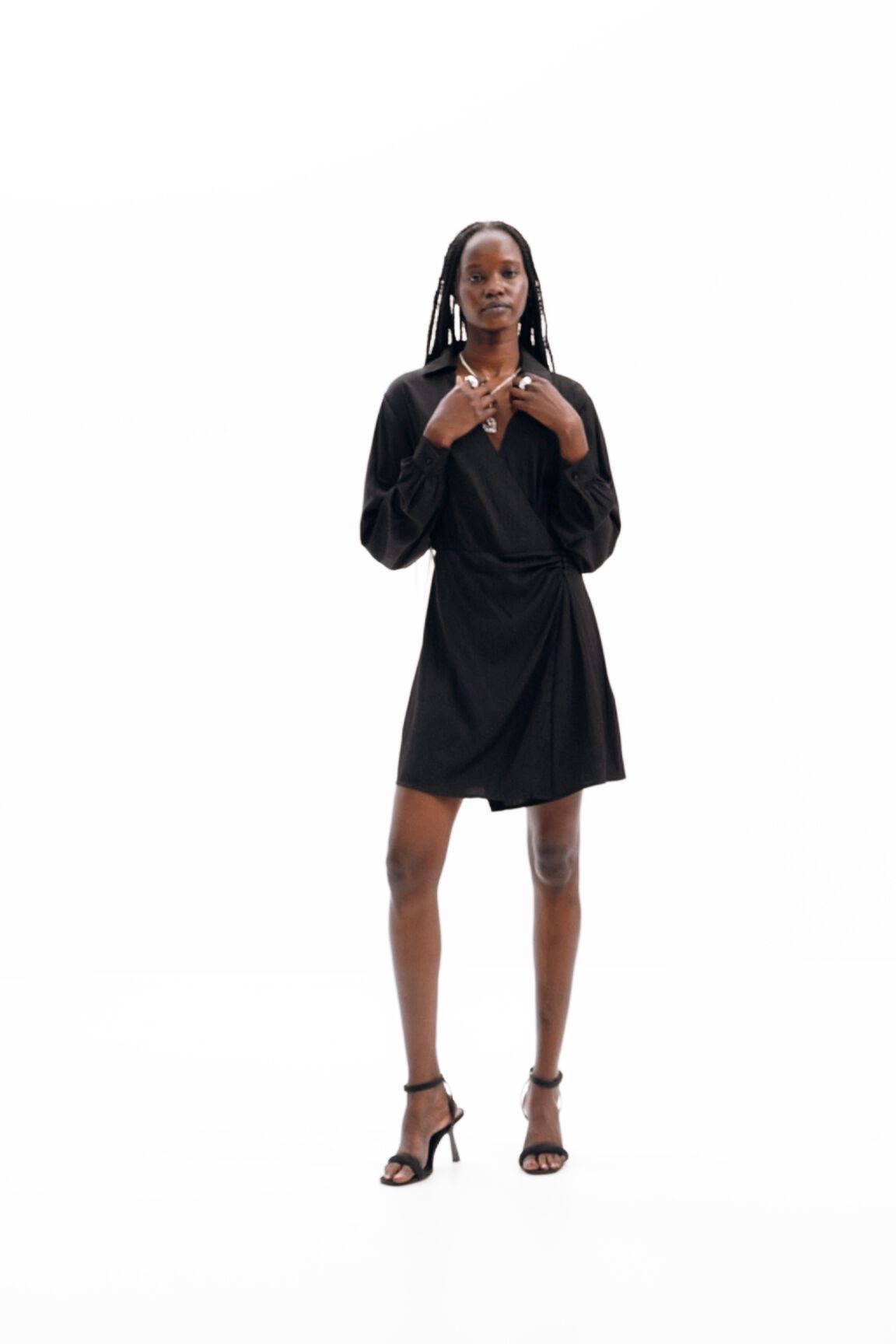 Vestido curto envelope