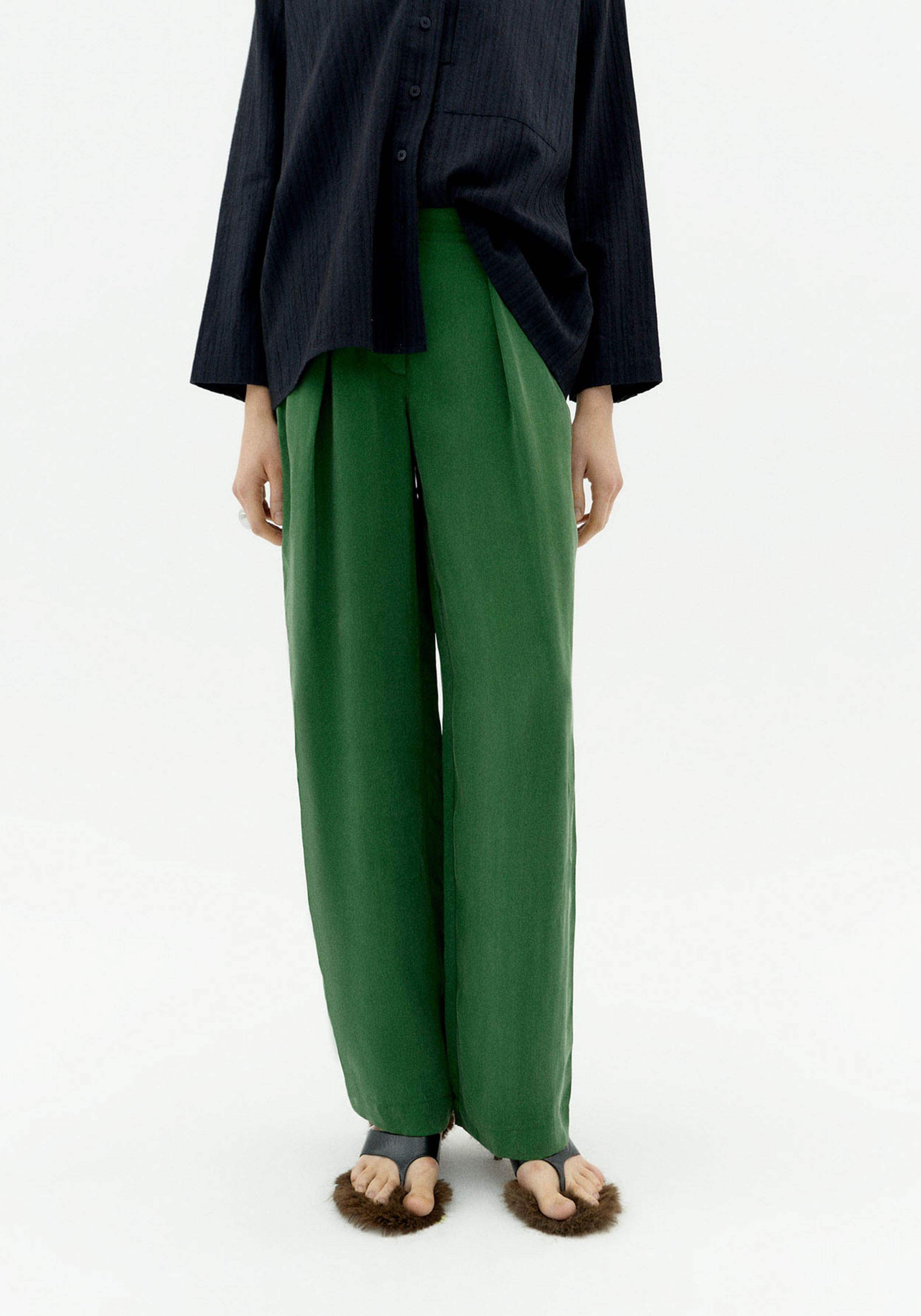 Thinking Mu Stoffhose Cirila Dill Green