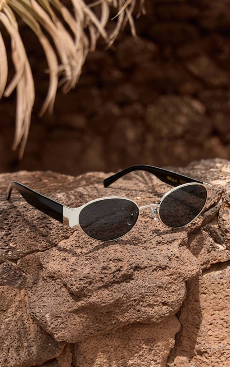 Argenté A.kjærbede / Lunettes De Soleil Ovales Bella Noires