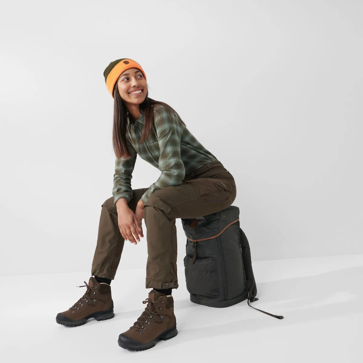 Fjällräven Women's Forest Hybrid Trousers Deep Forest