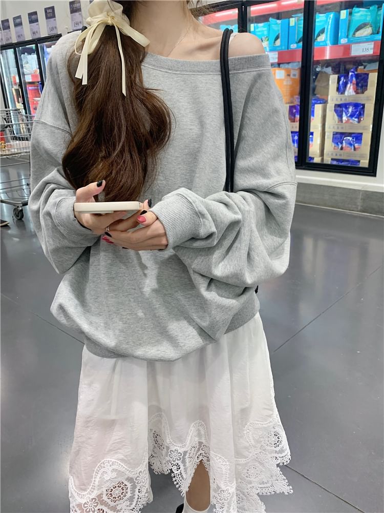 Metonymph - Effen pullover met lange mouwen en koude schouders / Mini A-lijn jurk met spaghettibandjes en kanten afwerking